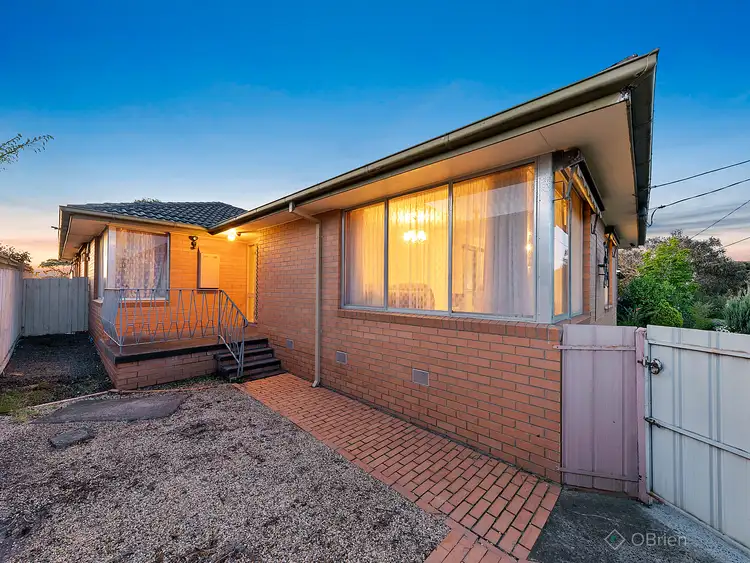 Second view of Homely house listing, 3 Wilbraham Court, Frankston VIC 3199