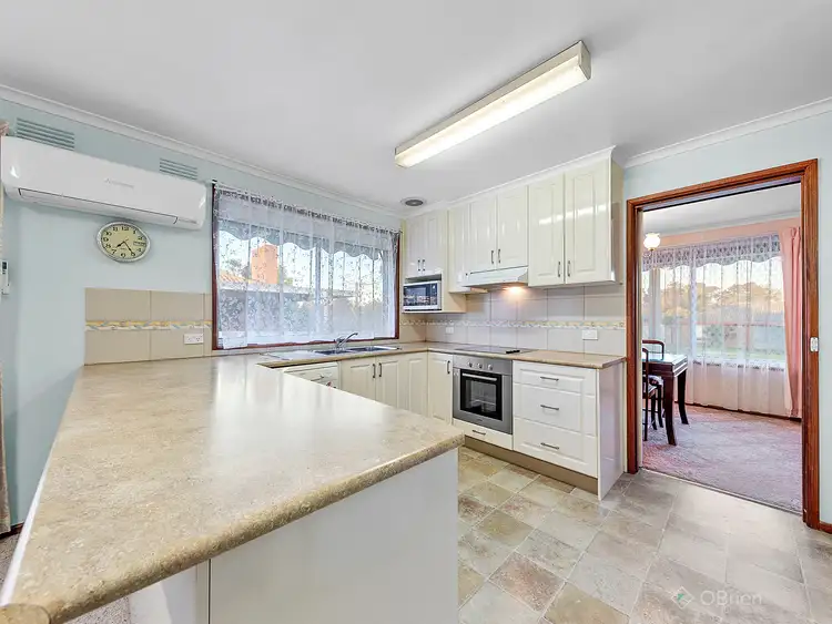 Fourth view of Homely house listing, 3 Wilbraham Court, Frankston VIC 3199