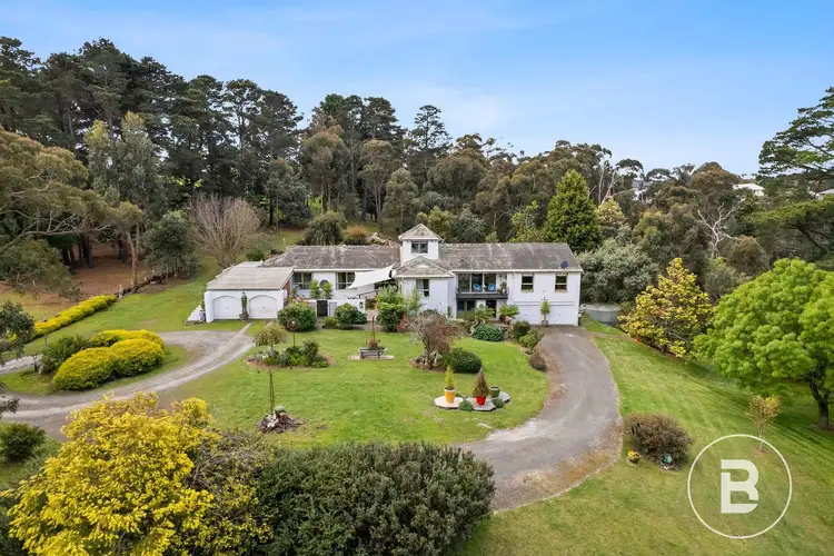 17 Bradleys Lane, Mount Clear VIC 3350