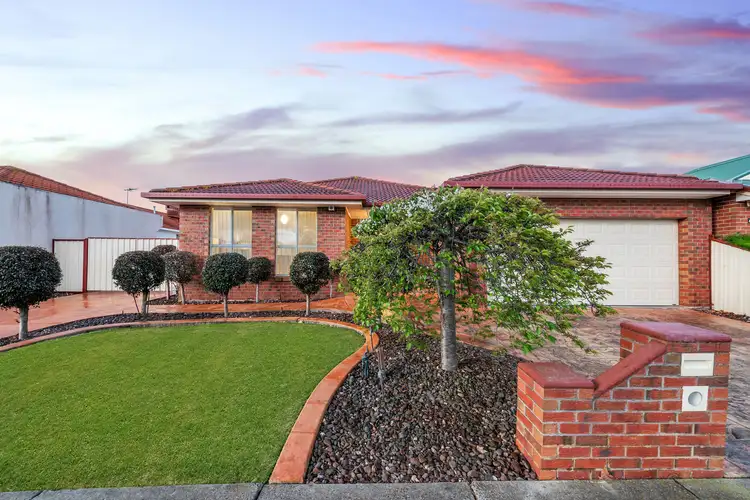 11 Wattle Valley Drive, Hillside VIC 3037