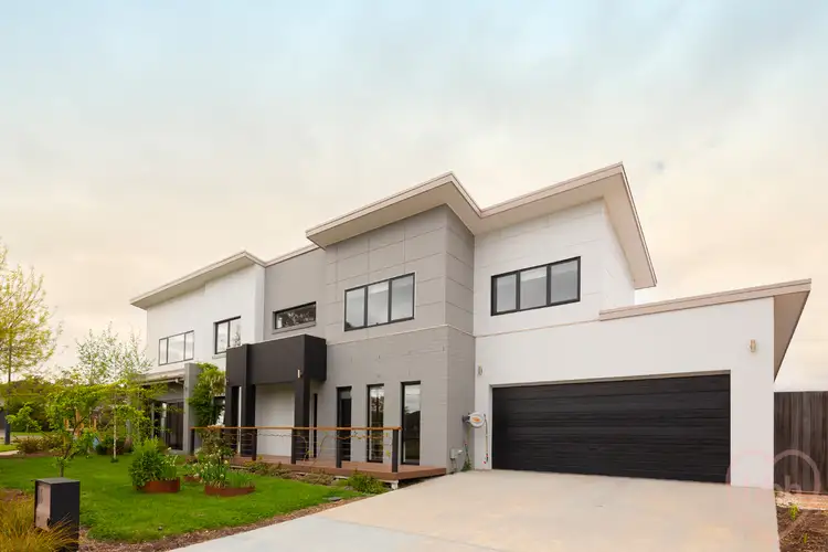 16 Laird Crescent, Forde ACT 2914