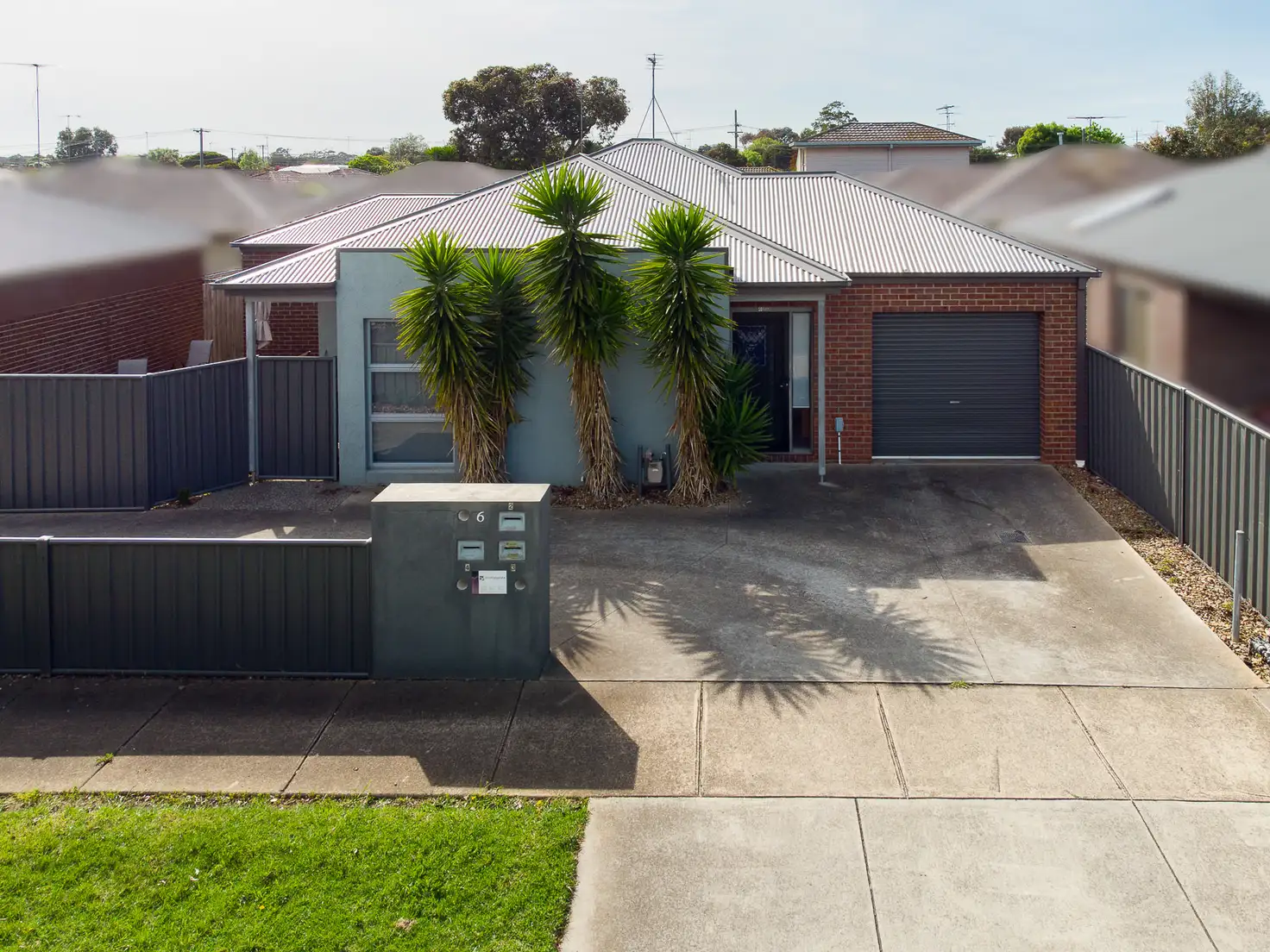 Main view of Homely unit listing, 2/6 Koala Court, Whittington VIC 3219