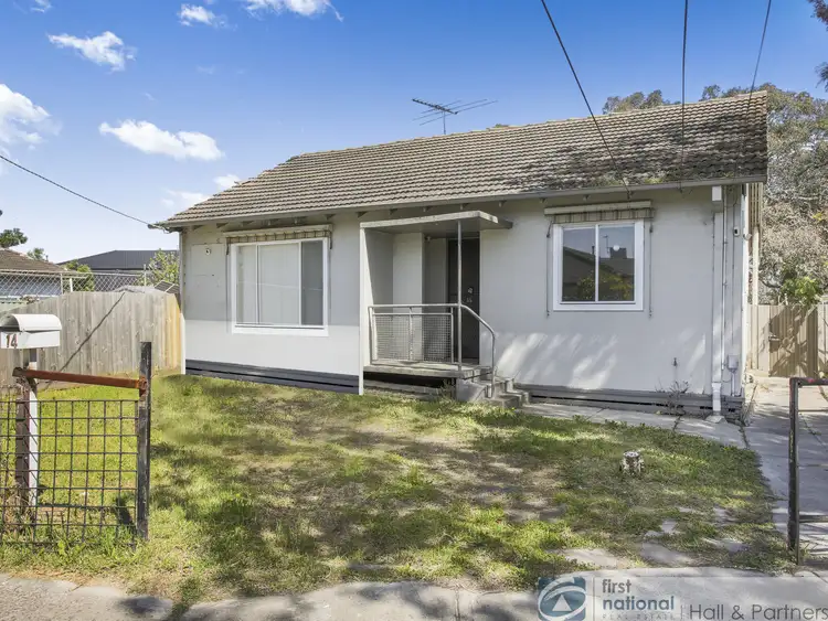 14 Oak Avenue, Doveton VIC 3177