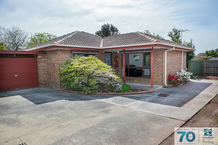 2/16 Russell Street, Cranbourne VIC 3977