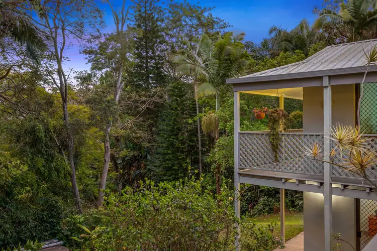 8 Heeterra Court, Elanora QLD 4221