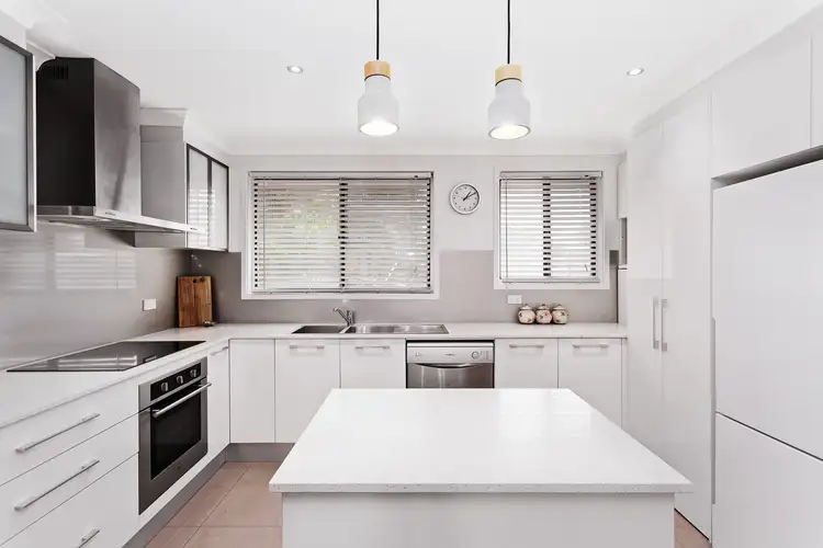 Main view of Homely villa listing, 6/9 Gascoigne Road, Gorokan NSW 2263