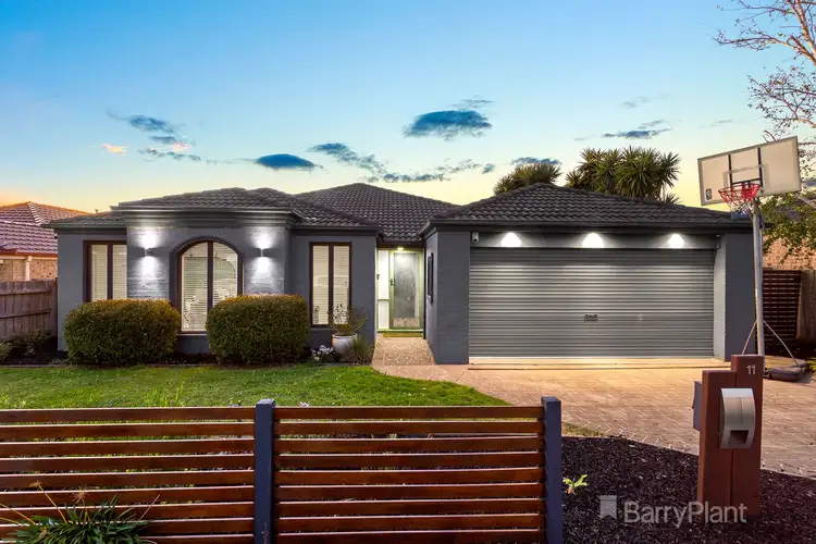 11 Mornington Grove