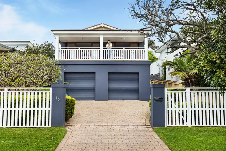 15 Stewart Avenue, Curl Curl NSW 2096