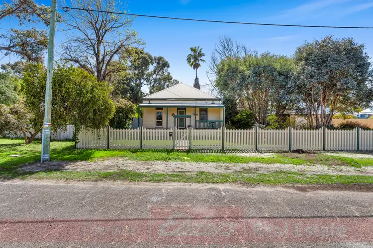 28 Moira Road, Collie WA 6225