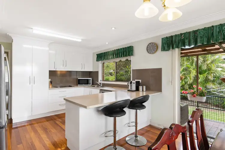 99 Morialta Street, Mansfield QLD 4122