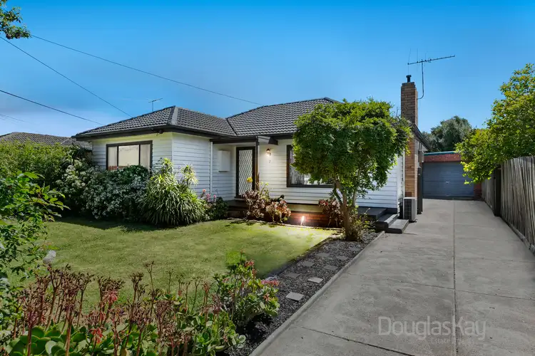 2 Buckley Avenue, Sunshine North VIC 3020