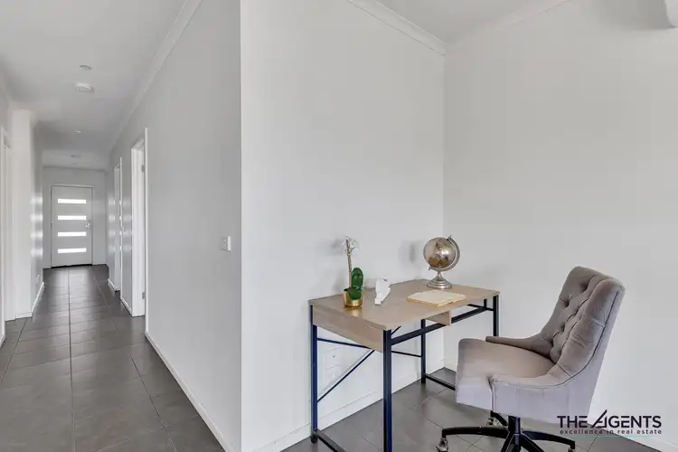 Fifth view of Homely house listing, 8 Bianca Boulevard, Tarneit VIC 3029