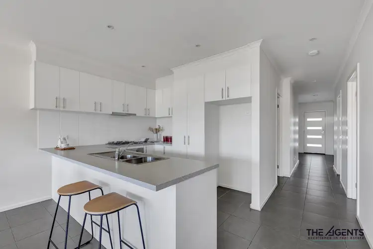 Sixth view of Homely house listing, 8 Bianca Boulevard, Tarneit VIC 3029