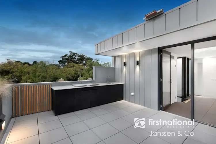 8/4B The Avenue, Parkville VIC 3052