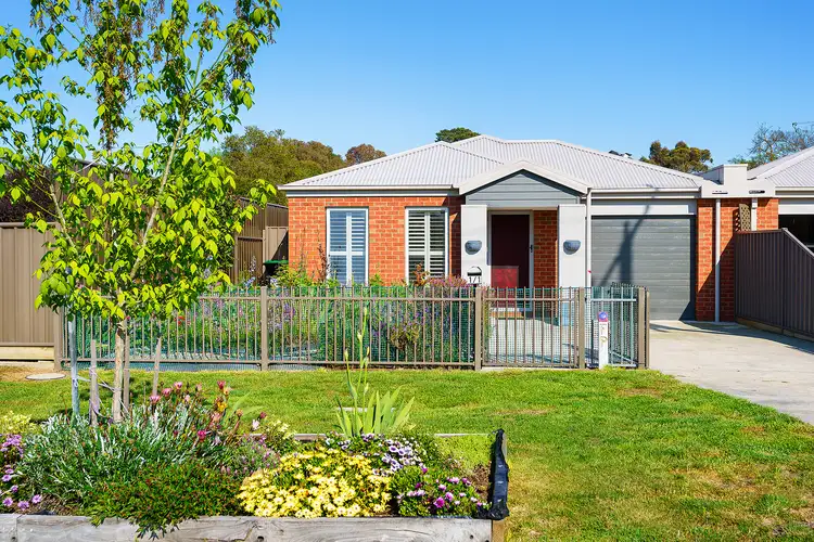 1/1 Wilkie Street, Castlemaine VIC 3450