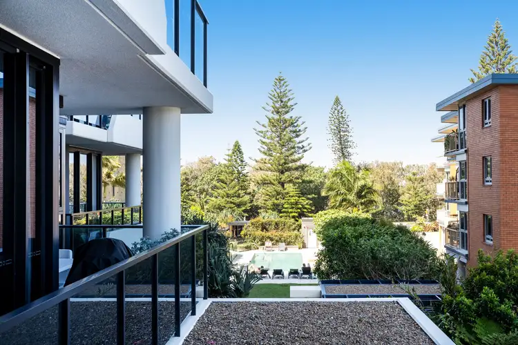 3/72 The Esplanade, Burleigh Heads QLD 4220