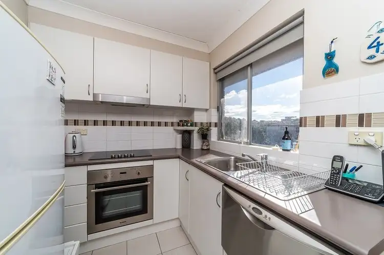 4/6 Wetherill Street