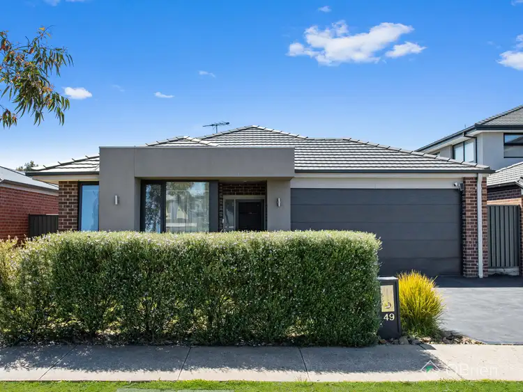 49 Eliburn Drive, Cranbourne East VIC 3977