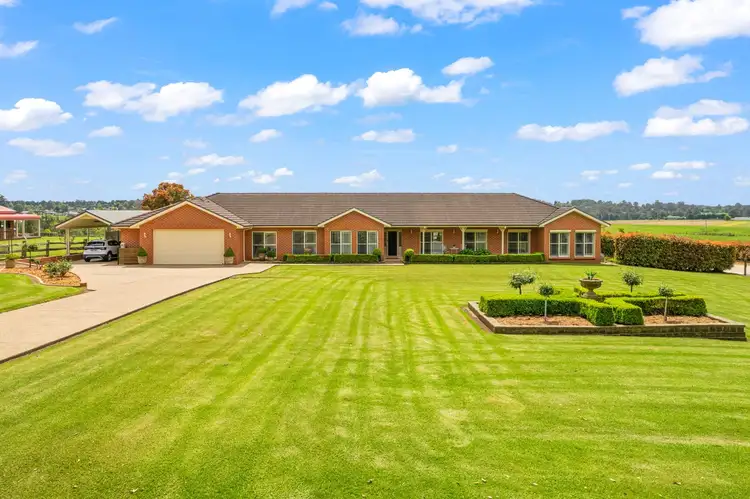 18 Sunnyside Drive, Ellis Lane NSW 2570