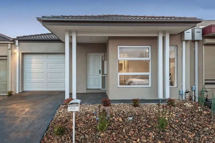 10 Crosskeys Road, Craigieburn VIC 3064