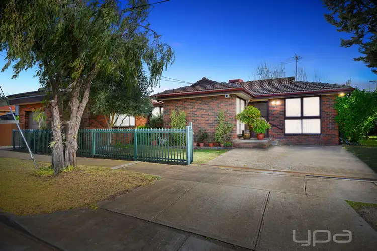 Second view of Homely house listing, 5 Charles Court, Melton South VIC 3338