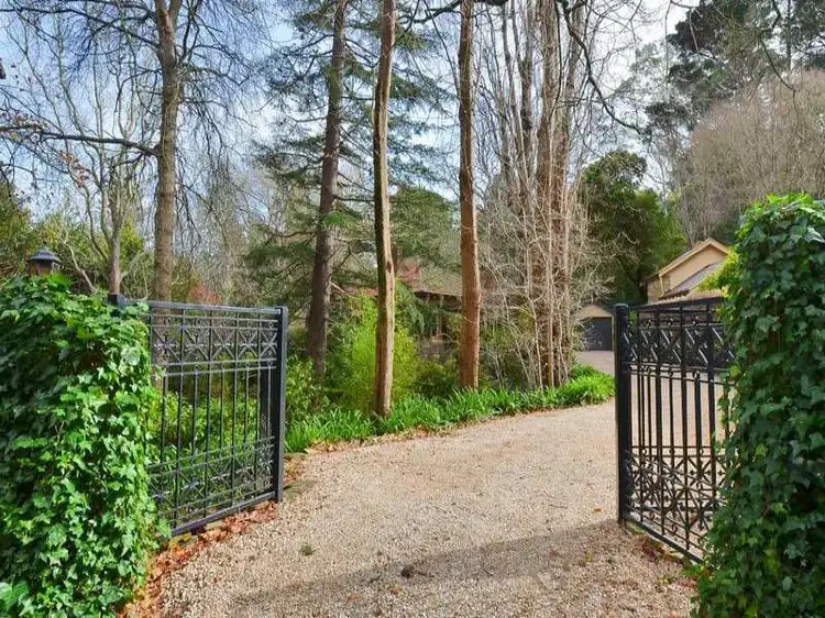 40 Avenue Road