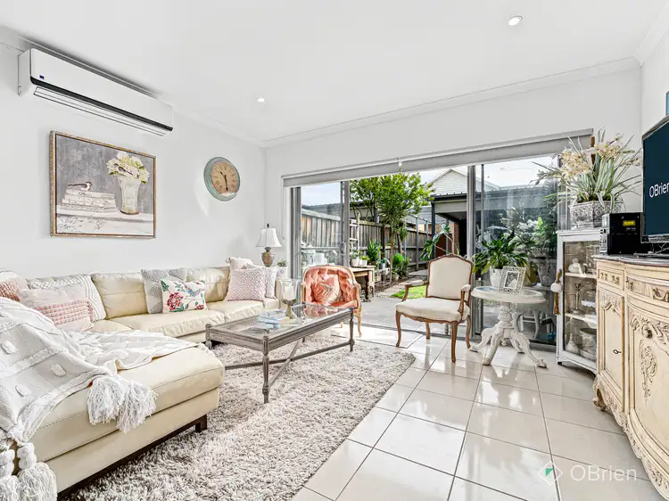 Main view of Homely townhouse listing, 16/2 Sanoma Drive, Skye VIC 3977