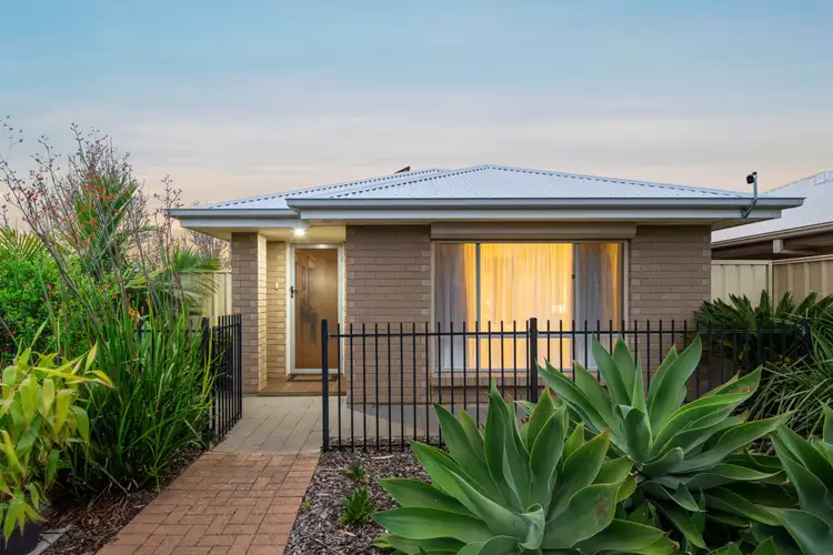 2 Silver Lane, Seaford Meadows SA 5169