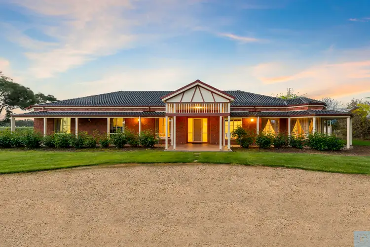 512 Chinamans Road, Tocumwal NSW 2714