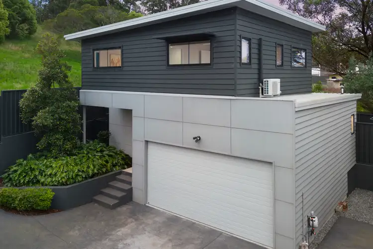 3/40a Gunambi Street