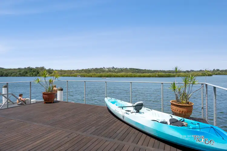 21 Dolphin Crescent, Noosaville QLD 4566