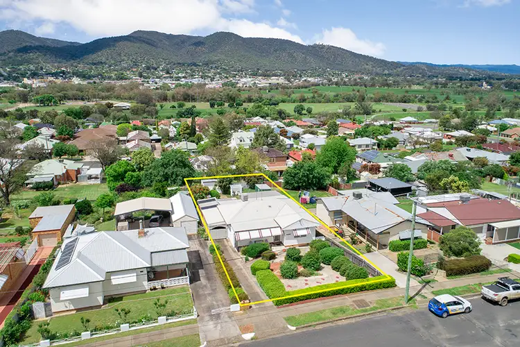 Fourth view of Homely house listing, 100 Crown Street, Tamworth NSW 2340