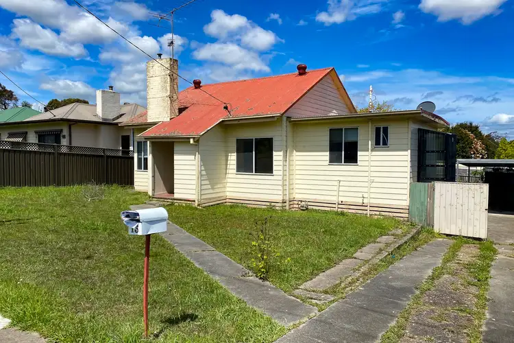 15 Polden Crescent, Morwell VIC 3840
