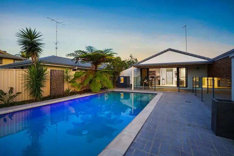 28 Pinon Close, Elanora QLD 4221