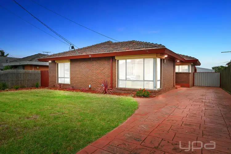 8 Hudson Place, Melton VIC 3337