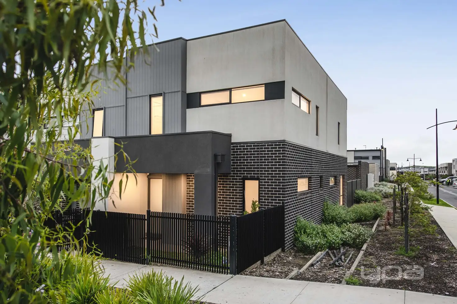 Main view of Homely house listing, 2 Cyan Walk, Craigieburn VIC 3064