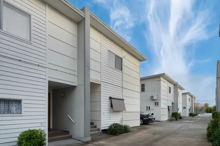 15/6 Lillian Street, Redbank Plains QLD 4301