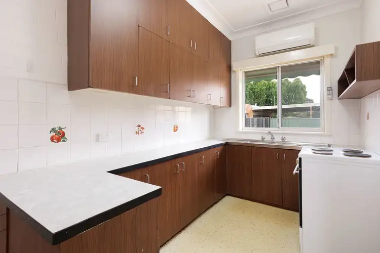 Sixth view of Homely unit listing, 2/5A Woodland Street, Wodonga VIC 3690