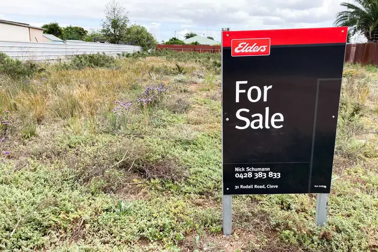 2 Angas Street, Cowell SA 5602