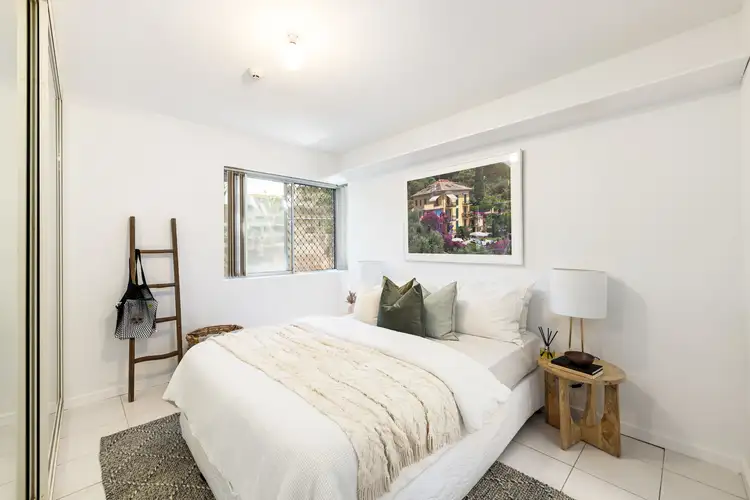 Fifth view of Homely apartment listing, 2/4 Munro Street, Mcmahons Point NSW 2060