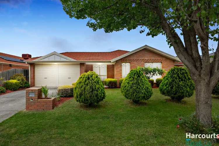 7 McNamara Avenue, Roxburgh Park VIC 3064