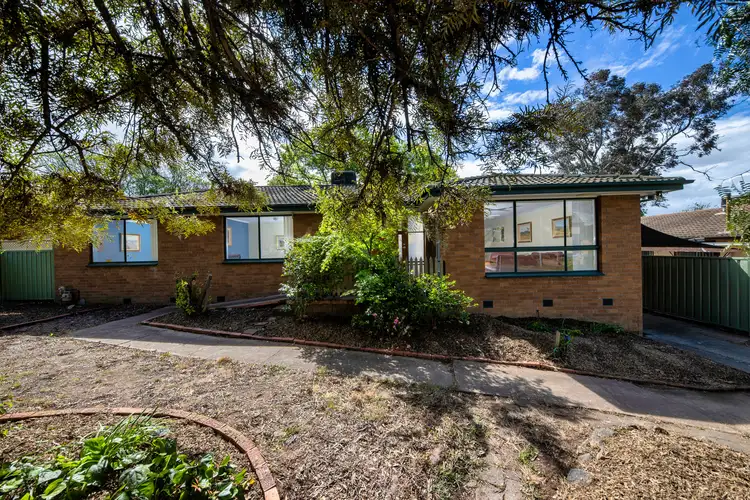 73 Blackwood Terrace, Holder ACT 2611