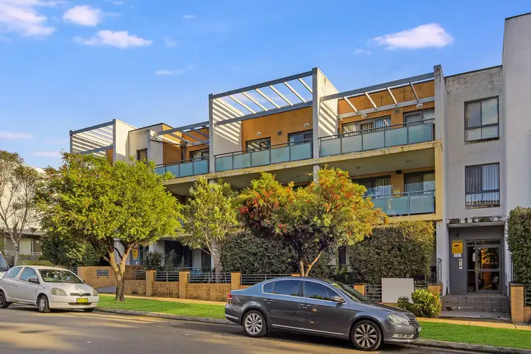 13/14-18 Reid Avenue, Westmead NSW 2145