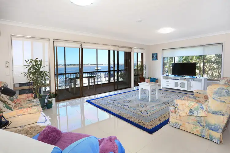 3/268 Marine Parade, Labrador QLD 4215