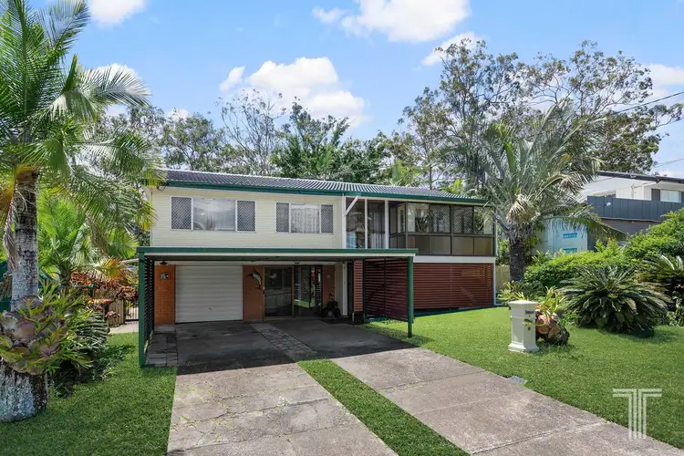 4 Handon Street, Mansfield QLD 4122