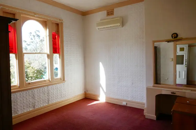 Second view of Homely unit listing, 1/15 Leichhardt Street, Katoomba NSW 2780