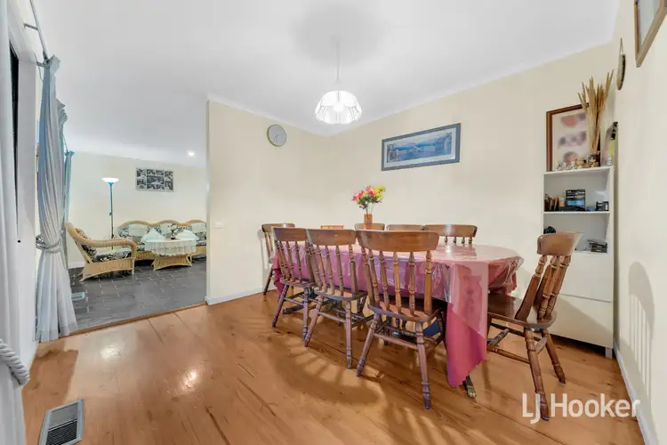 Fourth view of Homely house listing, 2 Terara Court, Endeavour Hills VIC 3802
