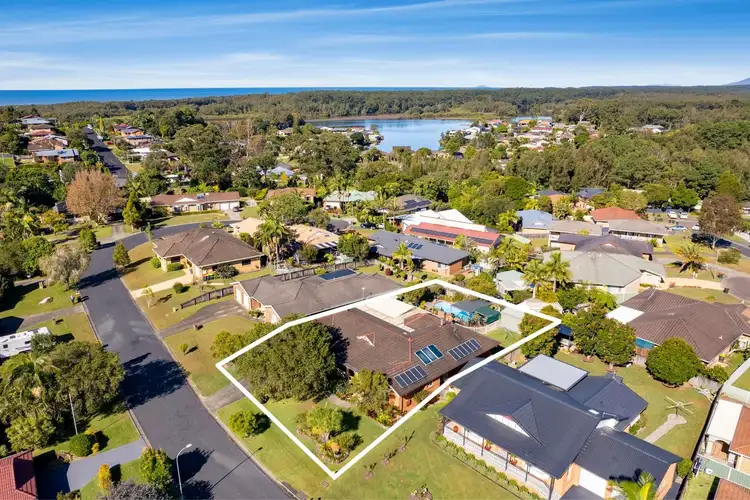 14 Bangalow Terrace, Sawtell NSW 2452