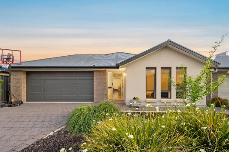 15 Arkle Place, Woodcroft SA 5162