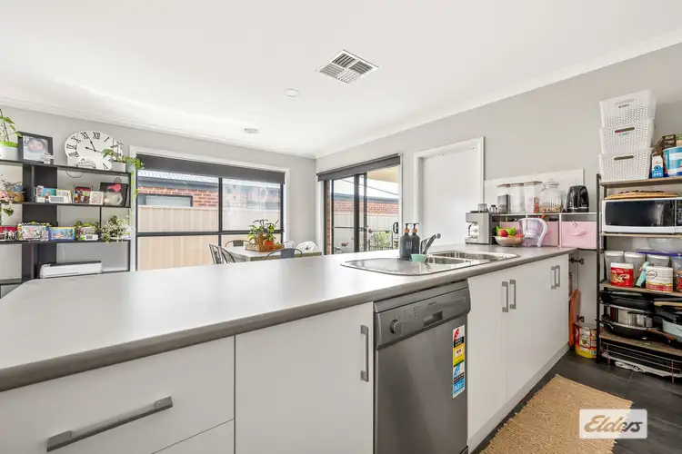 Sixth view of Homely house listing, 7 Tweed Way, Wodonga VIC 3690